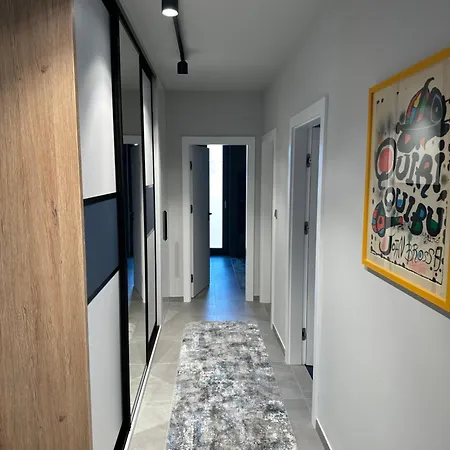 Victory Port Apartment *